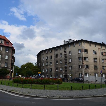 Apartment City Center - Free Parking - Easy Check-In Chorzow Exterior photo